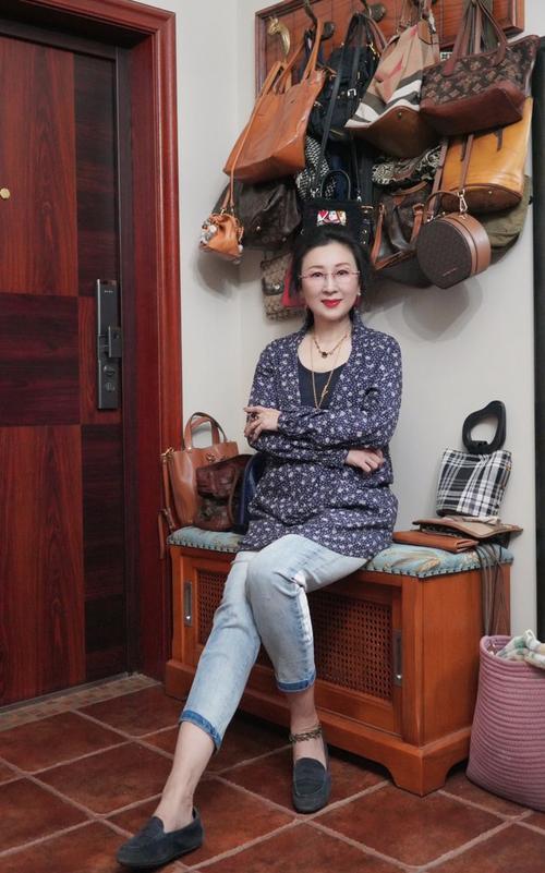 97人妻少妇熟女av天堂影院的相关介绍