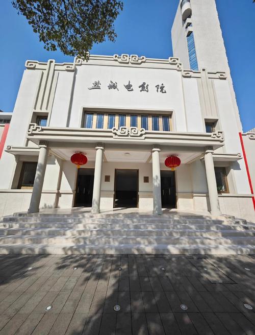 澳门 少妇 av的相关介绍