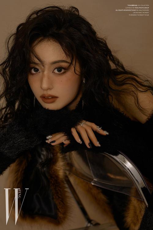 少妇人妻的相关介绍
