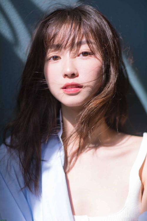 和大龄老师啪啪的相关介绍