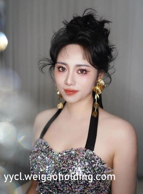 人妻女朋友的相关介绍