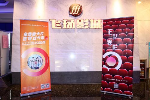 爆操老师逼的相关介绍