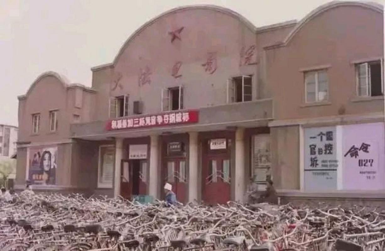美女大尺度大胆写真照的相关介绍