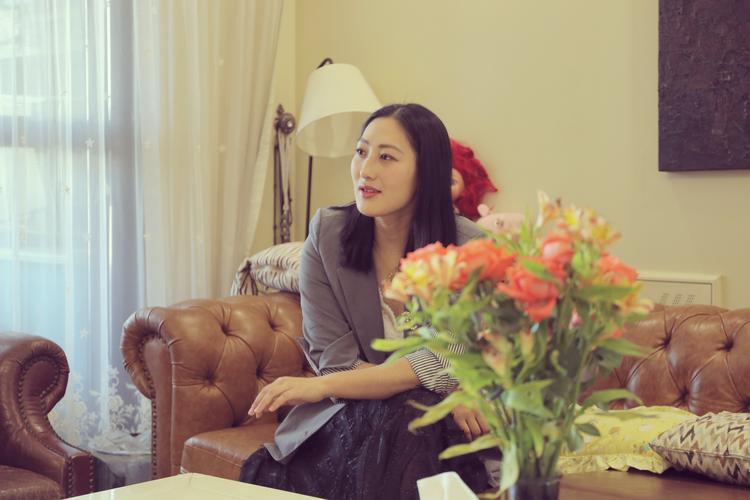 女性阴唇有黄色分泌物的相关介绍