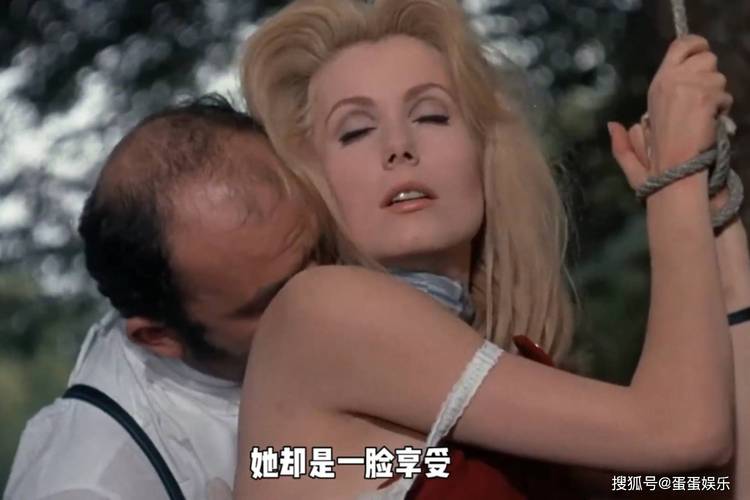 素人主妇搭讪中出正在播放的相关介绍