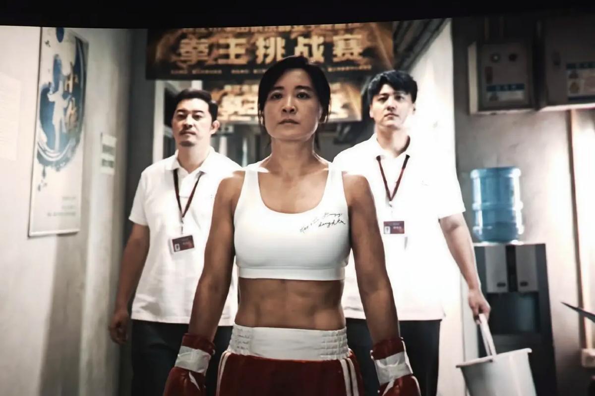 边摸边做超爽毛片的相关介绍