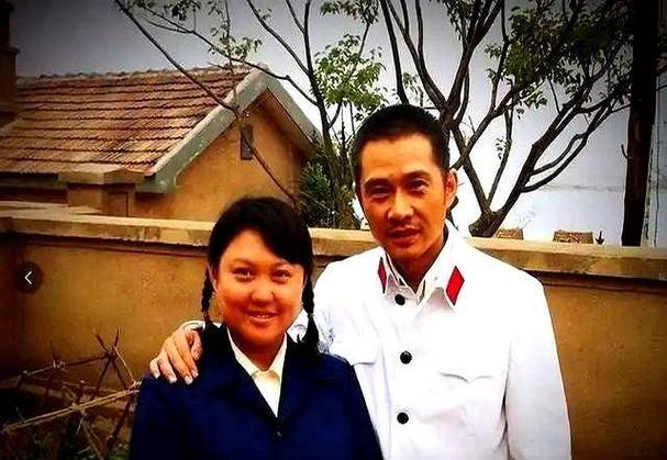 少妇人妻av在线的相关介绍