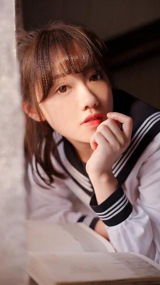 一边舌吻一边揉着奶头的相关介绍