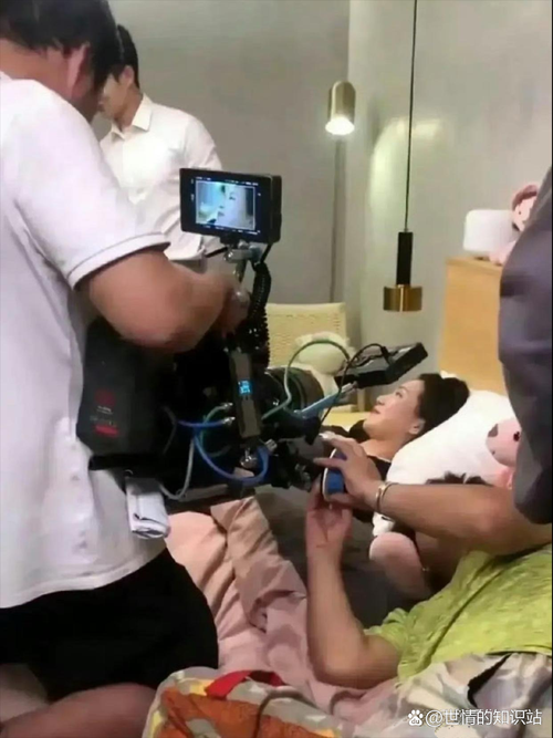 白丝av在线观看的相关介绍